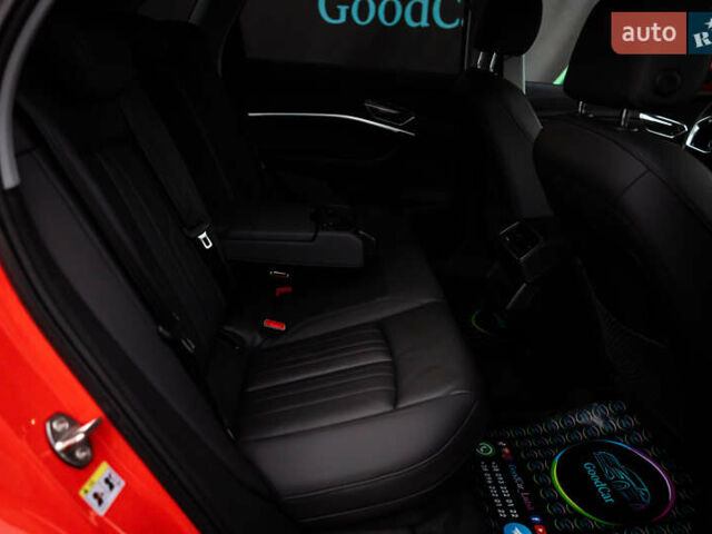 Червоний Ауді E-Tron, об'ємом двигуна 0 л та пробігом 175 тис. км за 28400 $, фото 33 на Automoto.ua