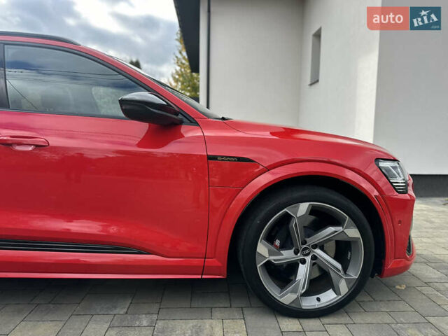 Красный Ауди E-Tron, объемом двигателя 0 л и пробегом 36 тыс. км за 48499 $, фото 2 на Automoto.ua