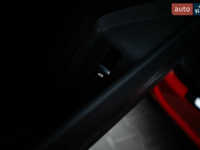 Червоний Ауді E-Tron, об'ємом двигуна 0 л та пробігом 175 тис. км за 28400 $, фото 61 на Automoto.ua