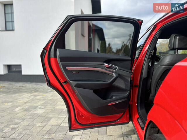 Красный Ауди E-Tron, объемом двигателя 0 л и пробегом 36 тыс. км за 48499 $, фото 74 на Automoto.ua