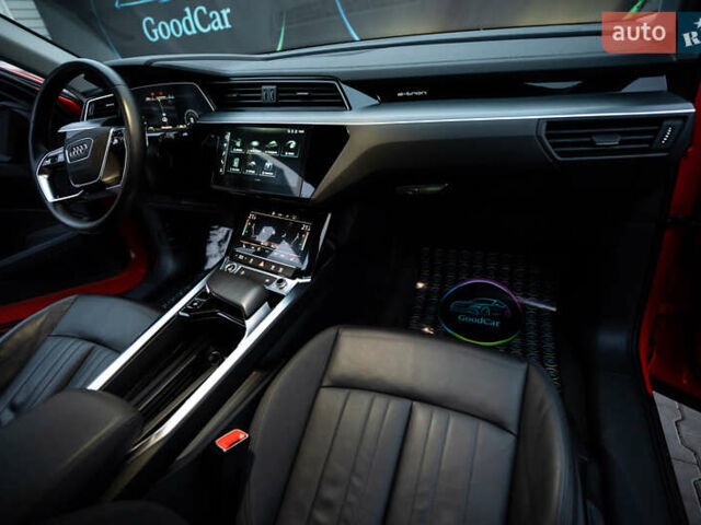 Червоний Ауді E-Tron, об'ємом двигуна 0 л та пробігом 175 тис. км за 28400 $, фото 103 на Automoto.ua