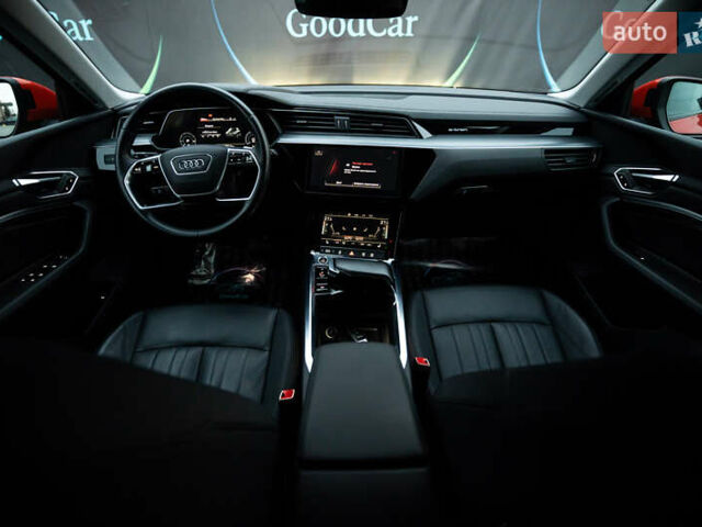 Червоний Ауді E-Tron, об'ємом двигуна 0 л та пробігом 175 тис. км за 28400 $, фото 76 на Automoto.ua