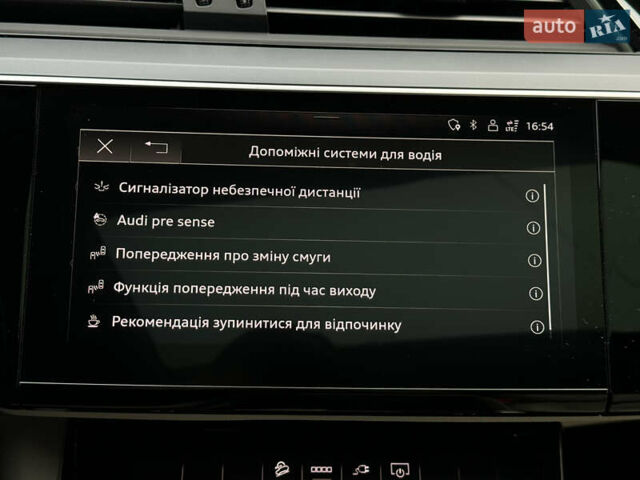 Красный Ауди E-Tron, объемом двигателя 0 л и пробегом 59 тыс. км за 37900 $, фото 35 на Automoto.ua