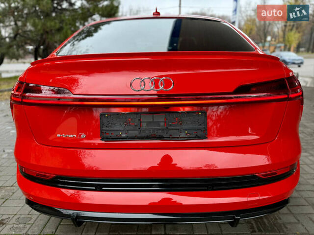 Красный Ауди E-Tron, объемом двигателя 0 л и пробегом 37 тыс. км за 49500 $, фото 14 на Automoto.ua