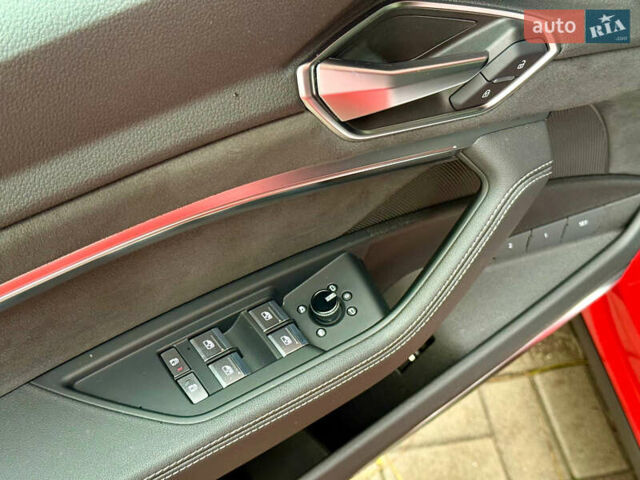 Красный Ауди E-Tron, объемом двигателя 0 л и пробегом 37 тыс. км за 49500 $, фото 34 на Automoto.ua