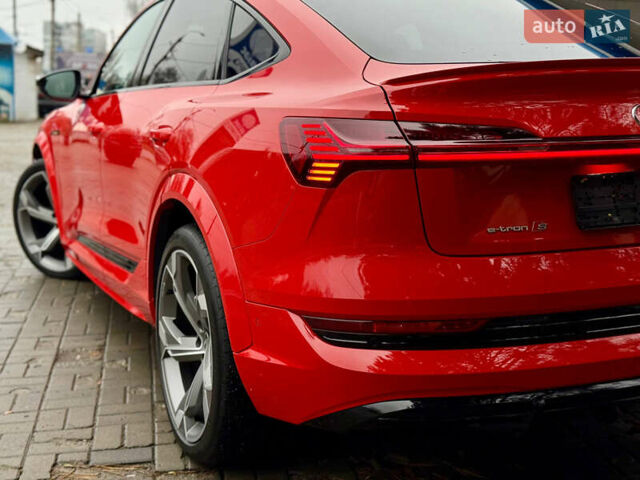 Красный Ауди E-Tron, объемом двигателя 0 л и пробегом 37 тыс. км за 49500 $, фото 102 на Automoto.ua