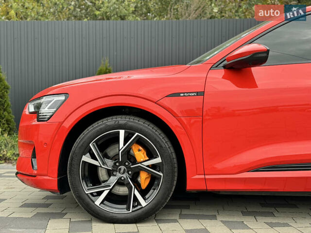 Красный Ауди E-Tron, объемом двигателя 0 л и пробегом 59 тыс. км за 37900 $, фото 3 на Automoto.ua