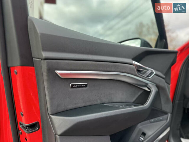 Красный Ауди E-Tron, объемом двигателя 0 л и пробегом 36 тыс. км за 48499 $, фото 42 на Automoto.ua