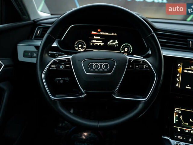 Червоний Ауді E-Tron, об'ємом двигуна 0 л та пробігом 175 тис. км за 28400 $, фото 83 на Automoto.ua