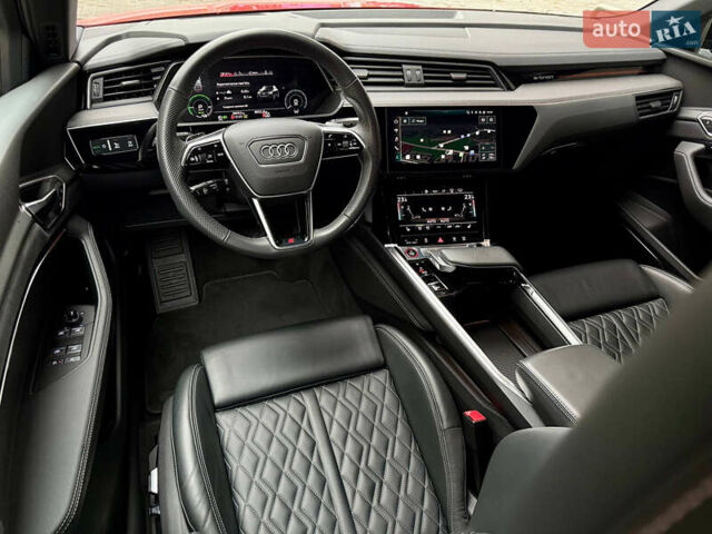 Красный Ауди E-Tron, объемом двигателя 0 л и пробегом 37 тыс. км за 49500 $, фото 50 на Automoto.ua