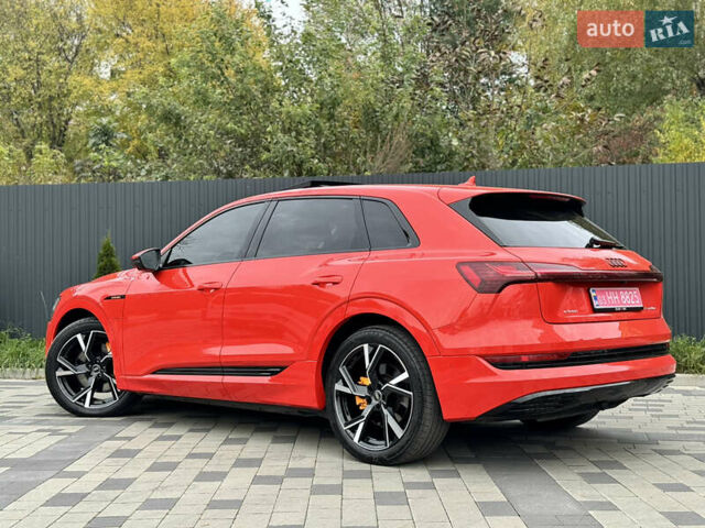 Красный Ауди E-Tron, объемом двигателя 0 л и пробегом 59 тыс. км за 37900 $, фото 8 на Automoto.ua