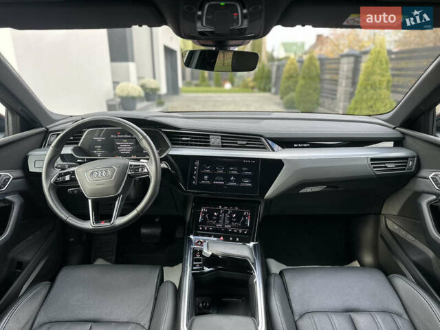 Красный Ауди E-Tron, объемом двигателя 0 л и пробегом 36 тыс. км за 48499 $, фото 82 на Automoto.ua