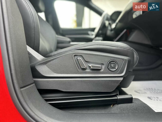 Красный Ауди E-Tron, объемом двигателя 0 л и пробегом 36 тыс. км за 48499 $, фото 91 на Automoto.ua