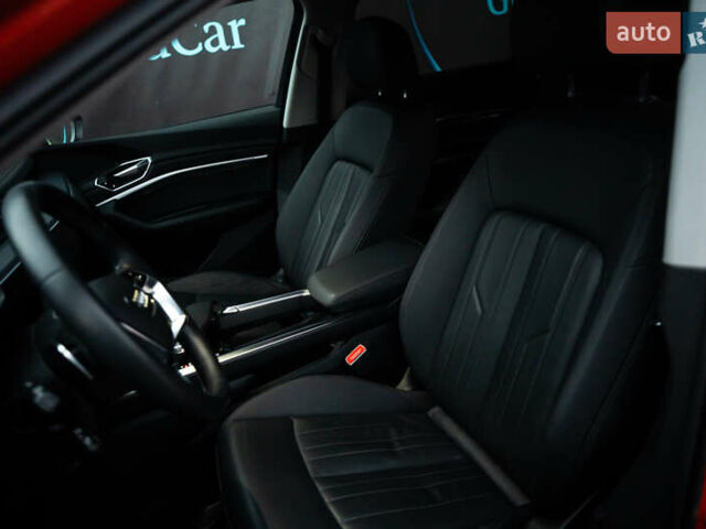 Червоний Ауді E-Tron, об'ємом двигуна 0 л та пробігом 175 тис. км за 28400 $, фото 41 на Automoto.ua