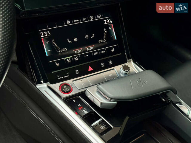 Красный Ауди E-Tron, объемом двигателя 0 л и пробегом 37 тыс. км за 49500 $, фото 42 на Automoto.ua