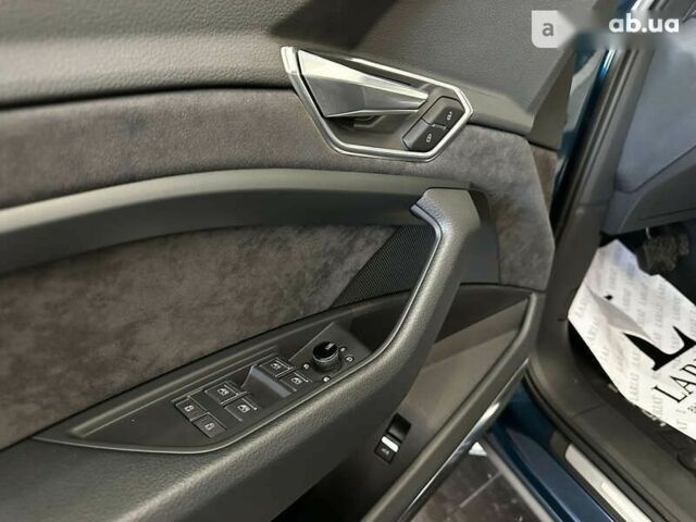 Ауди E-Tron, объемом двигателя 0 л и пробегом 39 тыс. км за 47500 $, фото 14 на Automoto.ua