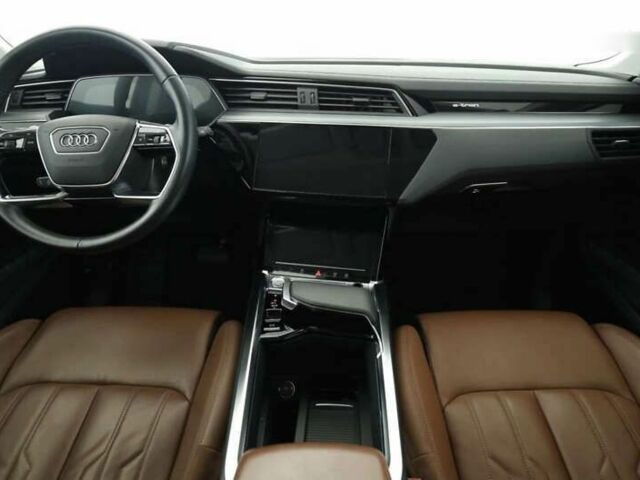 Ауді E-Tron, об'ємом двигуна 0 л та пробігом 82 тис. км за 47900 $, фото 3 на Automoto.ua