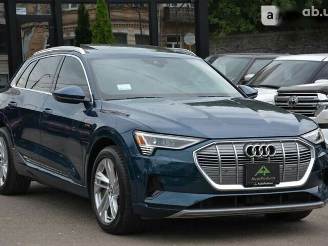 Ауди E-Tron, объемом двигателя 0 л и пробегом 48 тыс. км за 55900 $, фото 6 на Automoto.ua