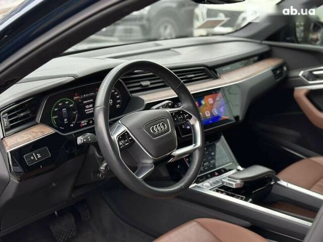 Ауди E-Tron, объемом двигателя 0 л и пробегом 48 тыс. км за 55900 $, фото 23 на Automoto.ua