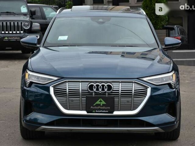 Ауди E-Tron, объемом двигателя 0 л и пробегом 48 тыс. км за 55900 $, фото 4 на Automoto.ua