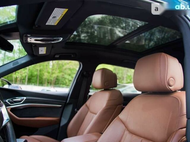 Ауди E-Tron, объемом двигателя 0 л и пробегом 13 тыс. км за 62500 $, фото 11 на Automoto.ua