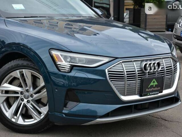 Ауди E-Tron, объемом двигателя 0 л и пробегом 48 тыс. км за 55900 $, фото 1 на Automoto.ua