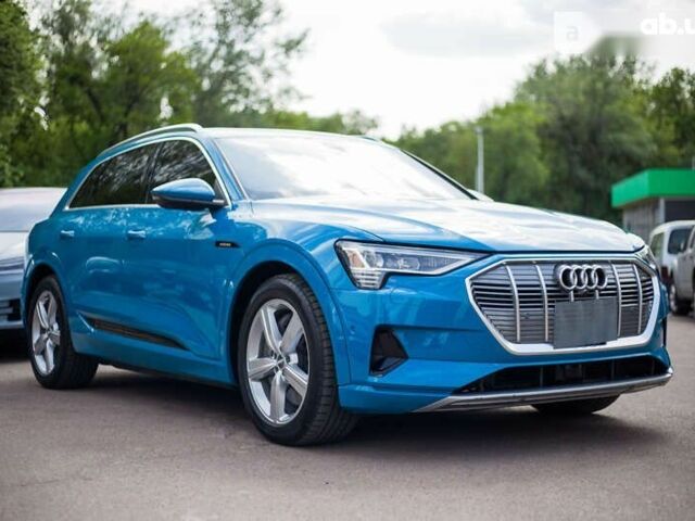 Ауди E-Tron, объемом двигателя 0 л и пробегом 13 тыс. км за 62500 $, фото 7 на Automoto.ua
