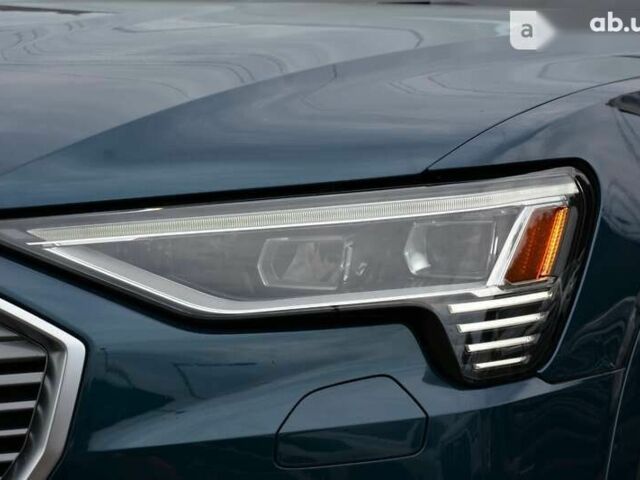 Ауди E-Tron, объемом двигателя 0 л и пробегом 48 тыс. км за 55900 $, фото 9 на Automoto.ua