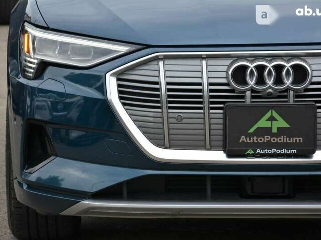 Ауди E-Tron, объемом двигателя 0 л и пробегом 48 тыс. км за 55900 $, фото 8 на Automoto.ua