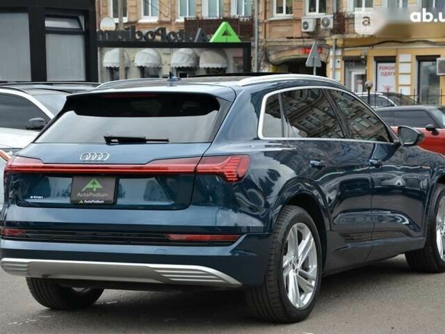 Ауди E-Tron, объемом двигателя 0 л и пробегом 48 тыс. км за 55900 $, фото 13 на Automoto.ua