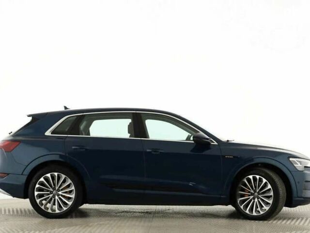 Ауді E-Tron, об'ємом двигуна 0 л та пробігом 82 тис. км за 47900 $, фото 2 на Automoto.ua