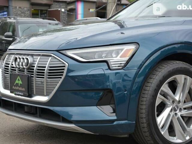 Ауди E-Tron, объемом двигателя 0 л и пробегом 48 тыс. км за 55900 $, фото 10 на Automoto.ua