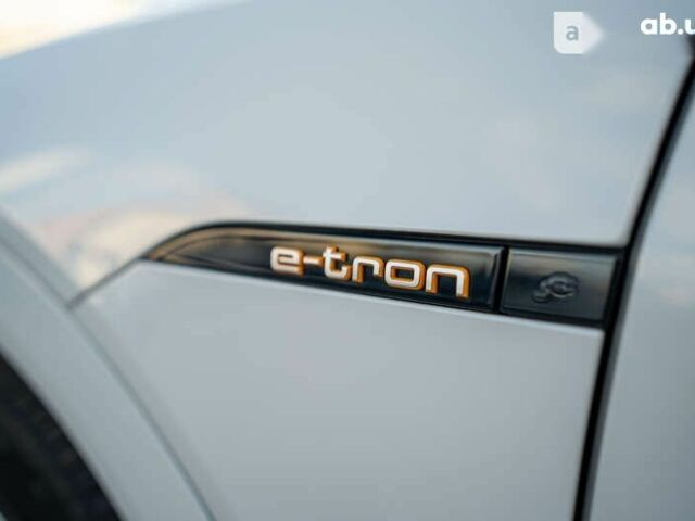 Ауді E-Tron, об'ємом двигуна 0 л та пробігом 8 тис. км за 49000 $, фото 23 на Automoto.ua