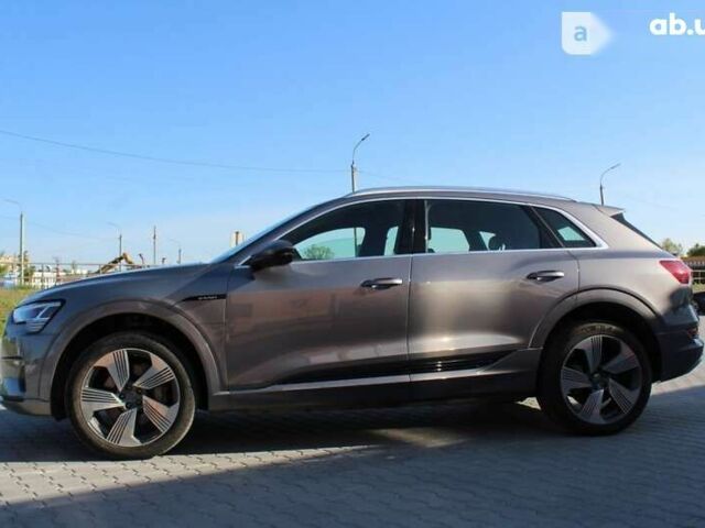 Ауди E-Tron, объемом двигателя 0 л и пробегом 54 тыс. км за 38000 $, фото 5 на Automoto.ua