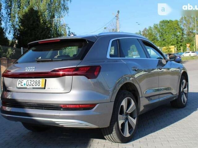 Ауди E-Tron, объемом двигателя 0 л и пробегом 54 тыс. км за 38000 $, фото 8 на Automoto.ua