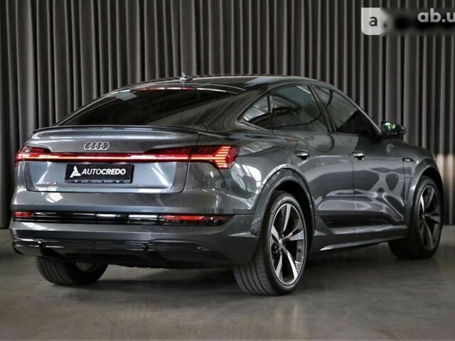 Ауди E-Tron, объемом двигателя 0 л и пробегом 42 тыс. км за 89000 $, фото 6 на Automoto.ua