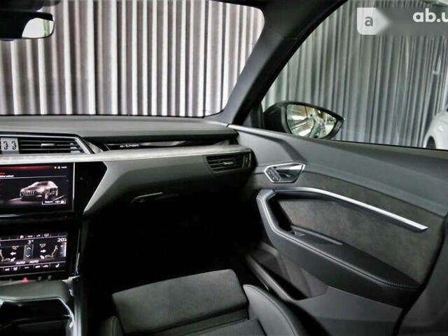 Ауди E-Tron, объемом двигателя 0 л и пробегом 42 тыс. км за 89000 $, фото 14 на Automoto.ua