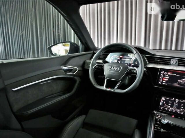 Ауди E-Tron, объемом двигателя 0 л и пробегом 42 тыс. км за 89000 $, фото 12 на Automoto.ua