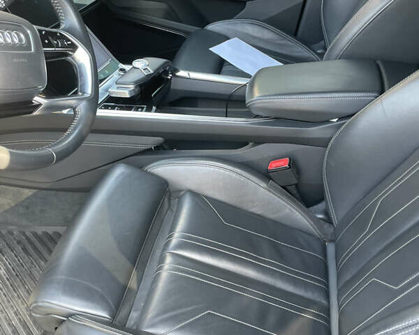 Ауди E-Tron, объемом двигателя 0 л и пробегом 111 тыс. км за 33999 $, фото 9 на Automoto.ua