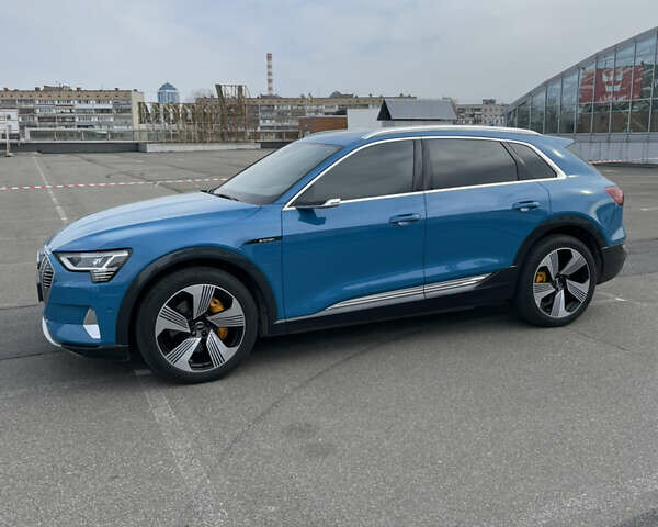 Ауди E-Tron, объемом двигателя 0 л и пробегом 111 тыс. км за 33999 $, фото 2 на Automoto.ua