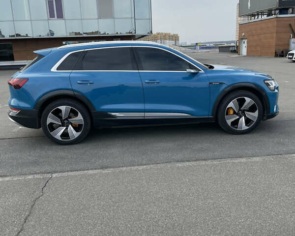 Ауди E-Tron, объемом двигателя 0 л и пробегом 111 тыс. км за 33999 $, фото 1 на Automoto.ua