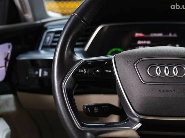 Ауди E-Tron, объемом двигателя 0 л и пробегом 133 тыс. км за 28200 $, фото 22 на Automoto.ua