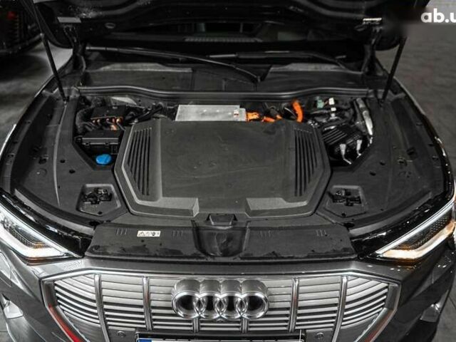 Ауді E-Tron, об'ємом двигуна 0 л та пробігом 61 тис. км за 39900 $, фото 9 на Automoto.ua