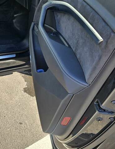 Ауди E-Tron, объемом двигателя 0 л и пробегом 75 тыс. км за 29800 $, фото 8 на Automoto.ua