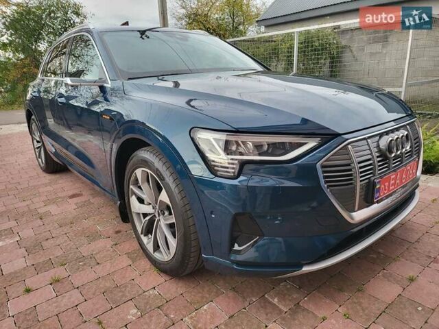 Ауди E-Tron, объемом двигателя 0 л и пробегом 95 тыс. км за 37000 $, фото 1 на Automoto.ua