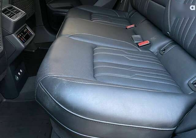 Ауди E-Tron, объемом двигателя 0 л и пробегом 109 тыс. км за 30800 $, фото 28 на Automoto.ua