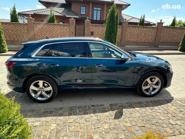 Ауди E-Tron, объемом двигателя 0 л и пробегом 55 тыс. км за 32500 $, фото 7 на Automoto.ua
