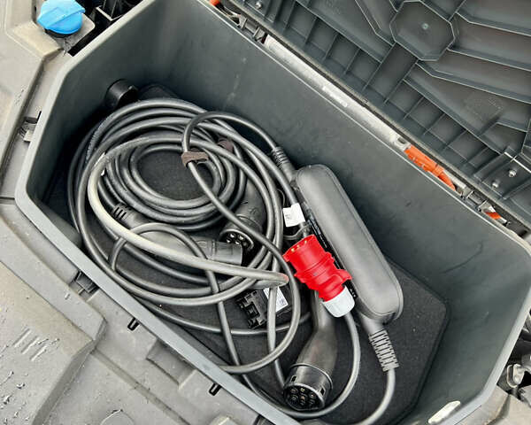 Ауди E-Tron, объемом двигателя 0 л и пробегом 67 тыс. км за 34999 $, фото 6 на Automoto.ua