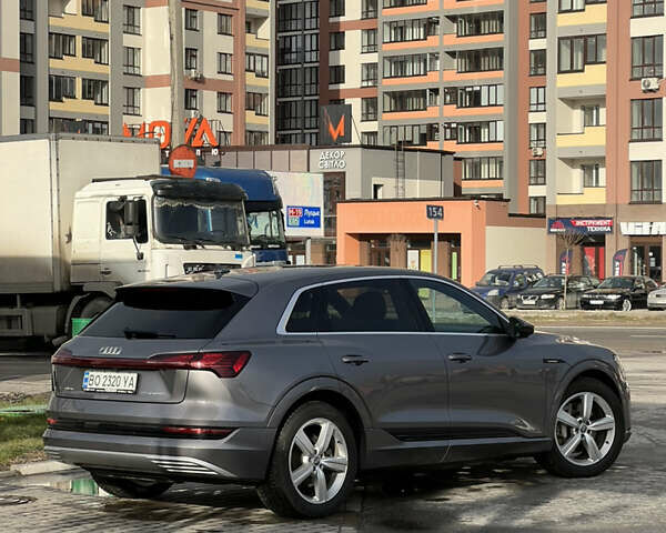 Ауди E-Tron, объемом двигателя 0 л и пробегом 67 тыс. км за 34999 $, фото 19 на Automoto.ua