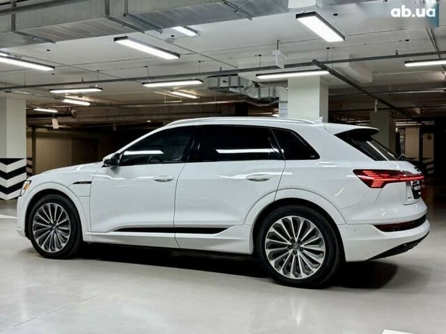Ауди E-Tron, объемом двигателя 0 л и пробегом 36 тыс. км за 35000 $, фото 22 на Automoto.ua